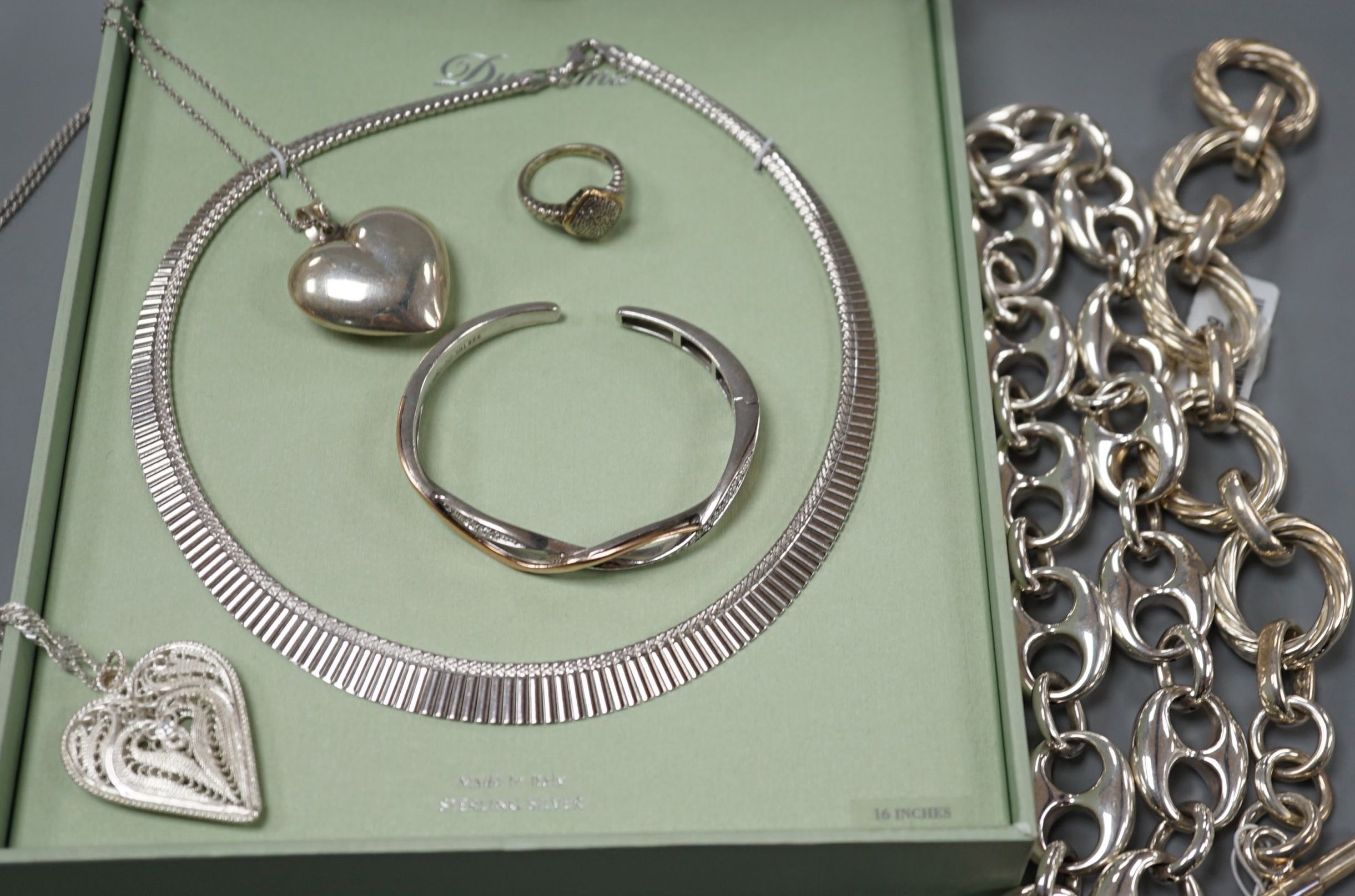 Assorted modern sterling jewellery, including large link necklace, smaller necklaces, bangle, ring etc.